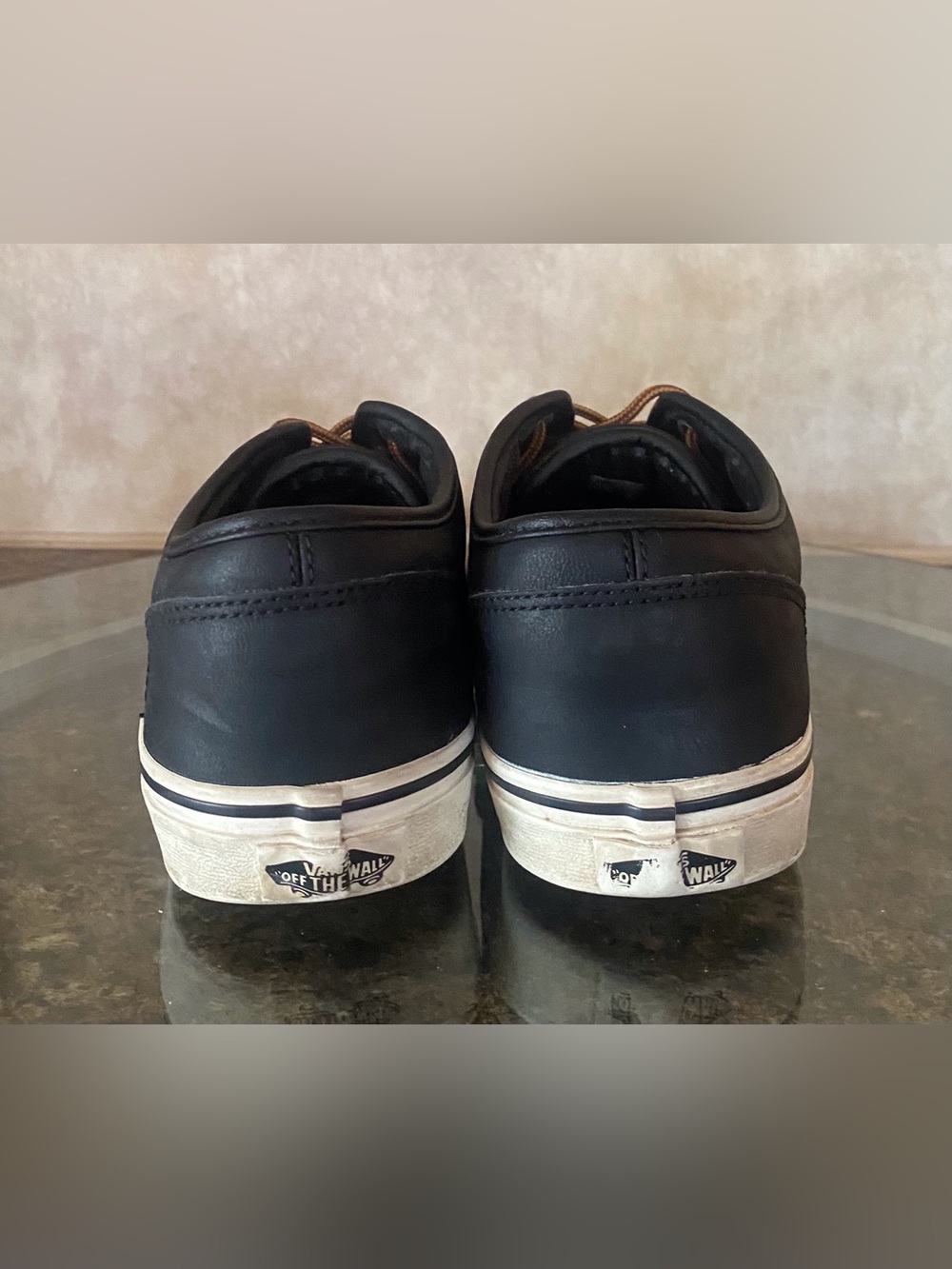 Vans Black Low-Top Leather Sneakers with Brown Laces Men’s 7.5 - Picture 4 of 8